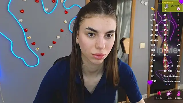 Snapshot of EmmyGreans chatting on 03-21-25, 06:27 EmmyGreans online show from 03-21-25, 06:27