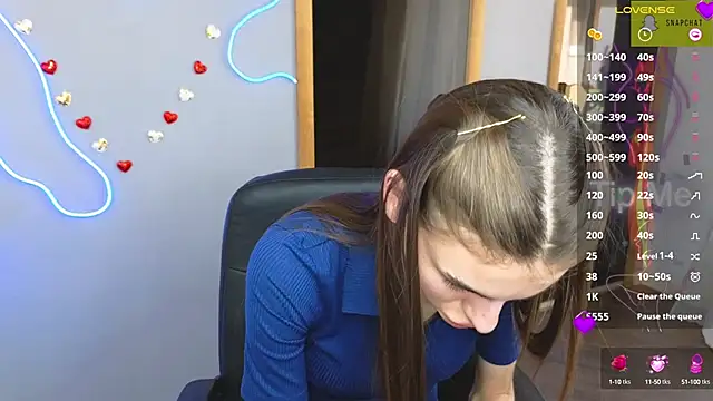 Snapshot of EmmyGreans chatting on 03-21-25, 09:34 EmmyGreans online show from 03-21-25, 09:34