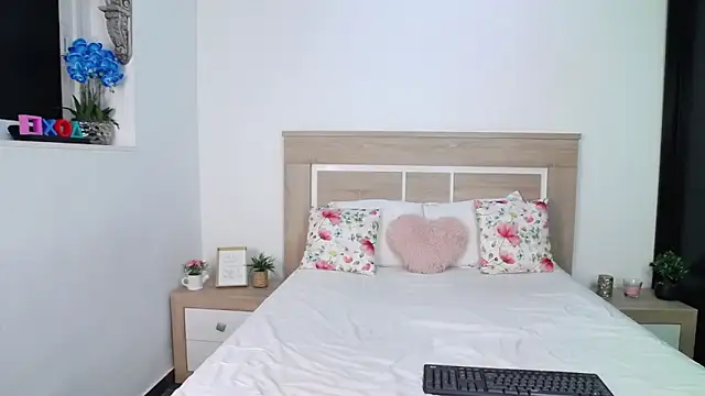 AylinRoss online show from 10-06-25, 06:16