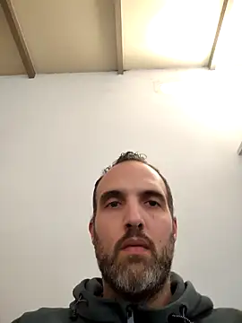 leon3875 online show from 10-29-25, 03:25