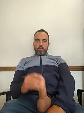 leon3875 online show from 02-04-26, 03:40