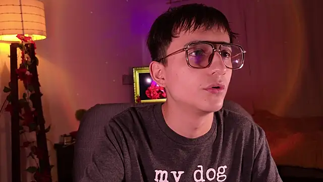 Snapshot of Mr_evan1 chatting on 01-07-25, 12:41 Mr evan1 online show from 01-07-25, 12:41