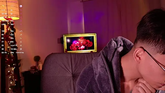 Snapshot of Mr_evan1 chatting on 01-10-25, 03:48 Mr evan1 online show from 01-10-25, 03:48