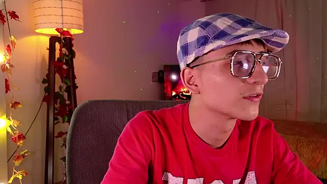 Snapshot of Mr_evan1 chatting on 01-16-25, 02:51 Mr evan1 online show from 01-16-25, 02:51