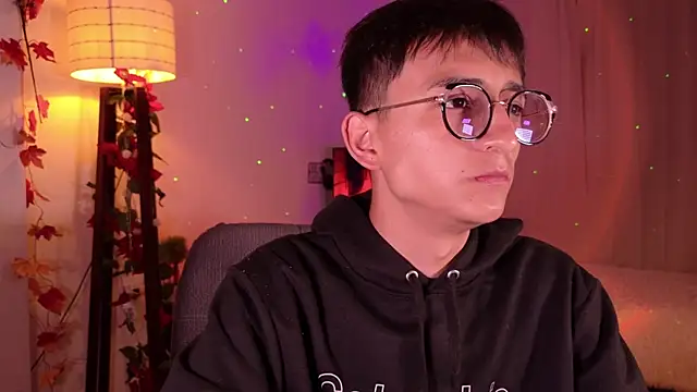 Snapshot of Mr_evan1 chatting on 01-23-25, 12:52 Mr evan1 online show from 01-23-25, 12:52