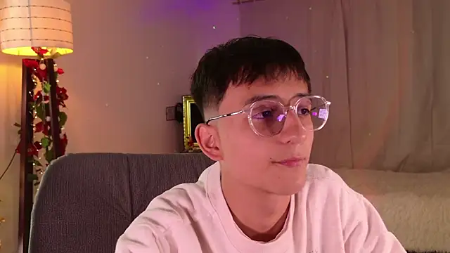 Snapshot of Mr_evan1 chatting on 01-28-25, 02:53 Mr evan1 online show from 01-28-25, 02:53