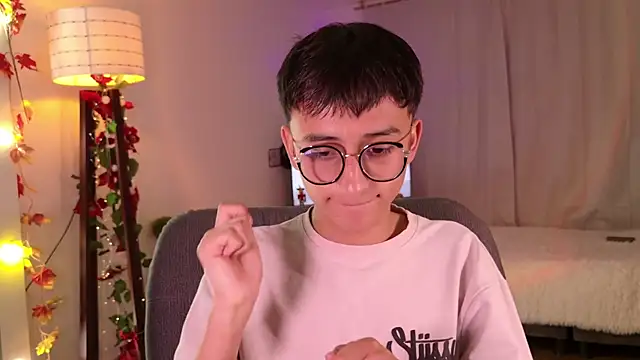 Snapshot of Mr_evan1 chatting on 01-29-25, 05:24 Mr evan1 online show from 01-29-25, 05:24