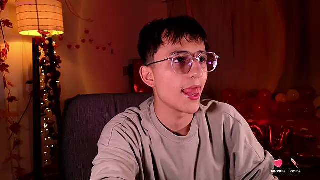 Snapshot of Mr_evan1 chatting on 02-07-25, 02:58 Mr evan1 online show from 02-07-25, 02:58