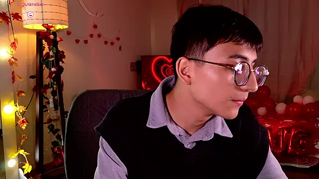 Snapshot of Mr_evan1 chatting on 02-15-25, 06:01 Mr evan1 online show from 02-15-25, 06:01