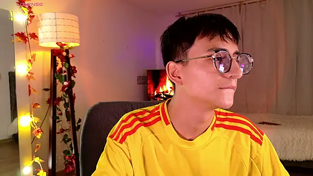 Snapshot of Mr_evan1 chatting on 02-20-25, 01:51 Mr evan1 online show from 02-20-25, 01:51