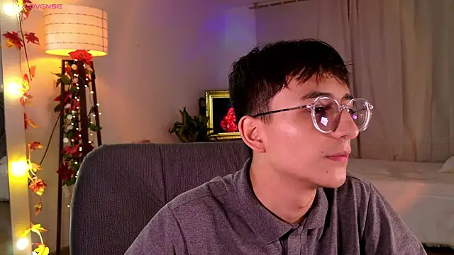 Snapshot of Mr_evan1 chatting on 02-21-25, 02:16 Mr evan1 online show from 02-21-25, 02:16