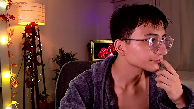 Snapshot of Mr_evan1 chatting on 02-25-25, 12:55 Mr evan1 online show from 02-25-25, 12:55