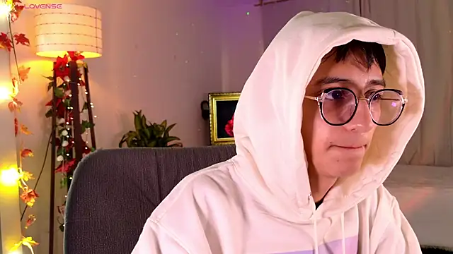 Snapshot of Mr_evan1 chatting on 02-27-25, 02:00 Mr evan1 online show from 02-27-25, 02:00