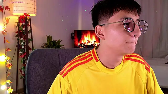 Snapshot of Mr_evan1 chatting on 03-05-25, 02:34 Mr evan1 online show from 03-05-25, 02:34