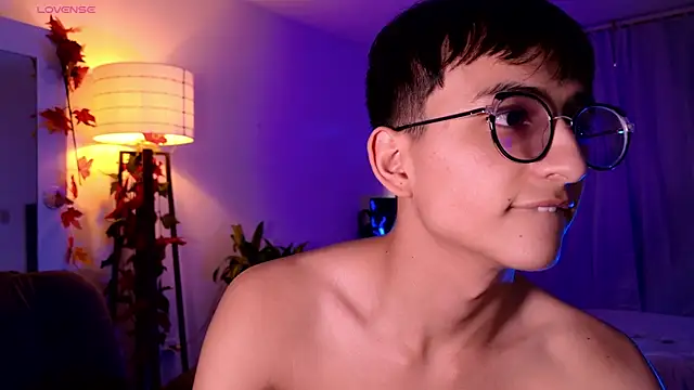 Snapshot of Mr_evan1 chatting on 03-14-25, 07:12 Mr evan1 online show from 03-14-25, 07:12