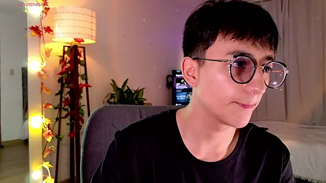 Snapshot of Mr_evan1 chatting on 03-18-25, 02:04 Mr evan1 online show from 03-18-25, 02:04