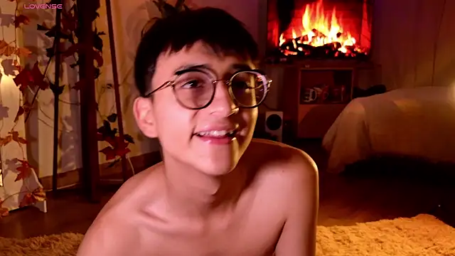 Snapshot of Mr_evan1 chatting on 03-18-25, 08:15 Mr evan1 online show from 03-18-25, 08:15