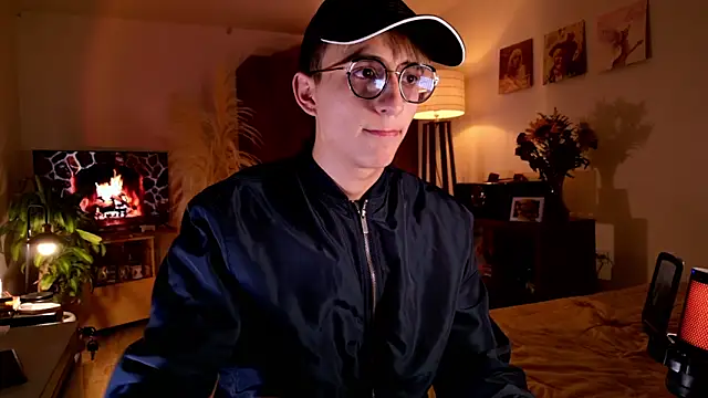 Snapshot of Mr_evan1 chatting on 09-24-25, 01:36 Mr evan1 online show from 09-24-25, 01:36