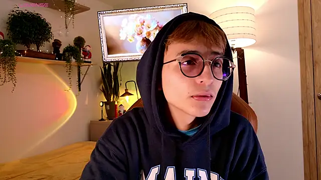 Mr evan1 online show from 12-04-25, 04:16