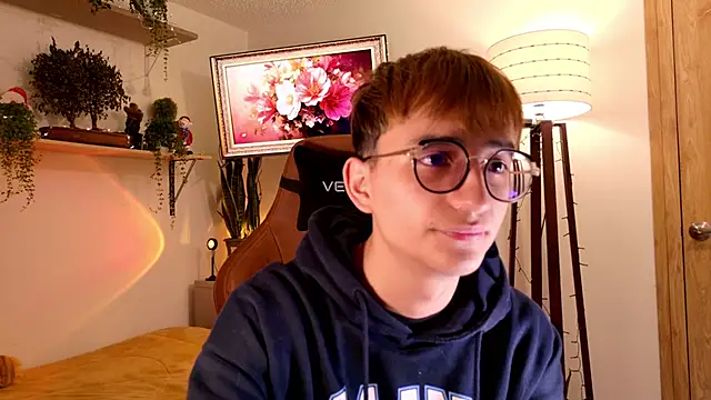 Mr evan1 online show from 12-15-25, 04:55