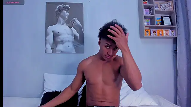 MagnusKing  online show from 10-31-25, 03:02