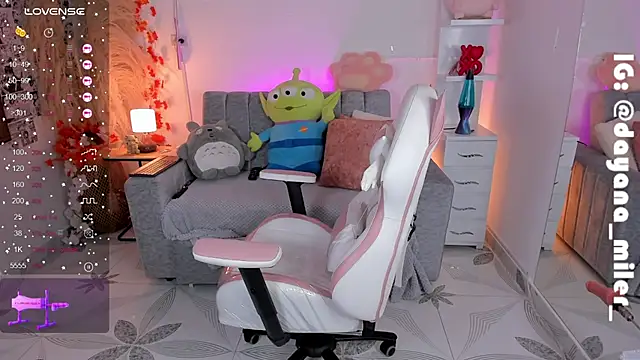  dayana miler online show from 01-15-25, 02:27