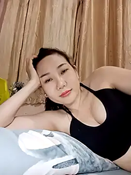 Snapshot of Ana_love2000 chatting on 03-01-25, 02:55 Ana love2000 online show from 03-01-25, 02:55