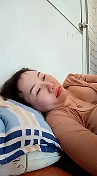 Snapshot of Ana_love2000 chatting on 03-02-25, 08:27 Ana love2000 online show from 03-02-25, 08:27