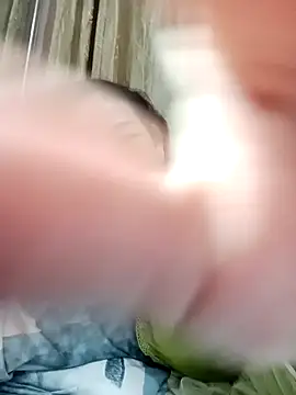 Snapshot of Ana_love2000 chatting on 03-13-25, 04:34 Ana love2000 online show from 03-13-25, 04:34