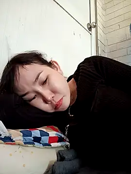 Snapshot of Ana_love2000 chatting on 03-20-25, 07:58 Ana love2000 online show from 03-20-25, 07:58