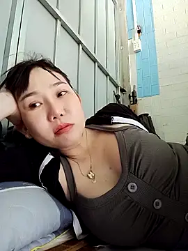 Snapshot of Ana_love2000 chatting on 09-14-25, 03:27 Ana love2000 online show from 09-14-25, 03:27