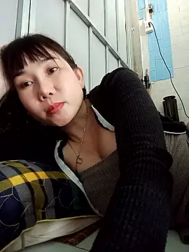 Snapshot of Ana_love2000 chatting on 10-03-25, 02:08 Ana love2000 online show from 10-03-25, 02:08