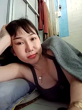 Snapshot of Ana_love2000 chatting on 10-09-25, 02:42 Ana love2000 online show from 10-09-25, 02:42