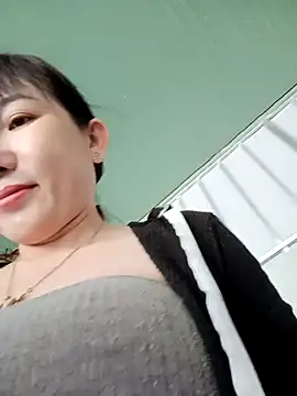 Snapshot of Ana_love2000 chatting on 10-11-25, 03:06 Ana love2000 online show from 10-11-25, 03:06