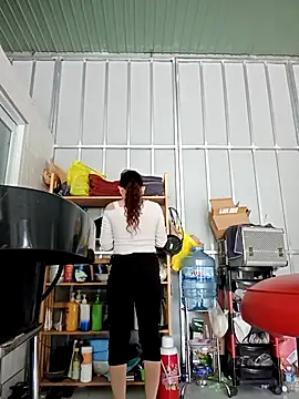 Snapshot of Ana_love2000 chatting on 10-14-25, 02:12 Ana love2000 online show from 10-14-25, 02:12