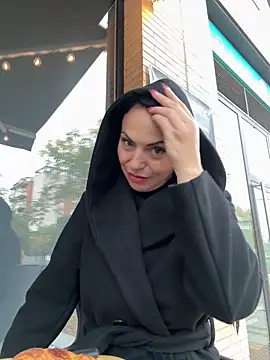 KimKelly13 online show from 11-15-25, 07:49