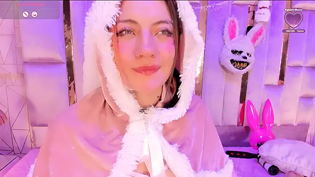 Broklinwhite  online show from 12-22-24, 04:27