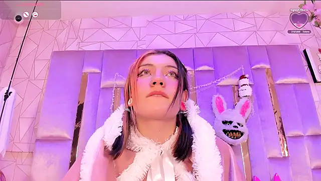 Broklinwhite  online show from 12-22-24, 07:31