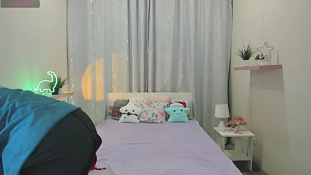 Snapshot of TiffanyBatson chatting on 12-05-24, 12:22 TiffanyBatson online show from 12-05-24, 12:22