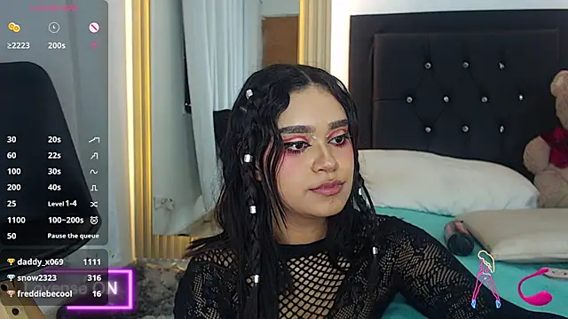 coraline v online show from 12-05-24, 04:01