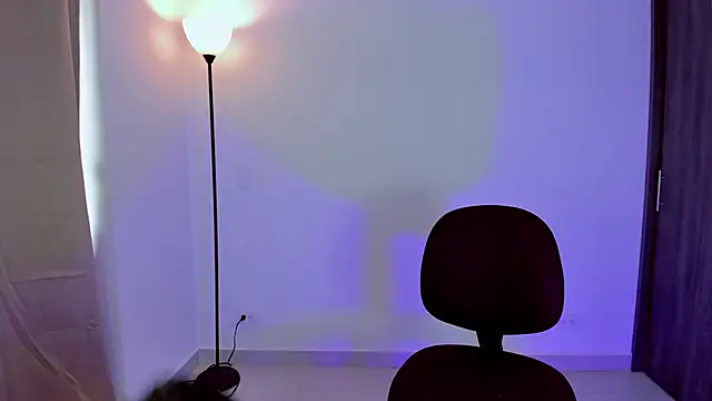 Lilabril online show from 01-27-25, 02:02