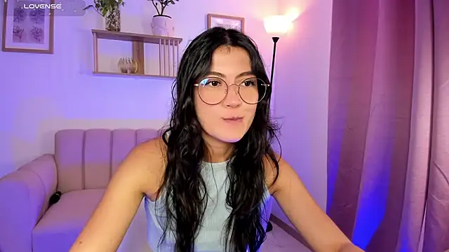 Snapshot of Lilabril chatting on 07-28-26, 04:39 Lilabril online show from 07-28-26, 04:39