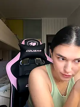 Julietta a online show from 11-20-25, 07:30