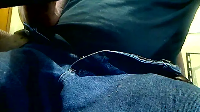 Snapshot of markluvskitty chatting on 09-18-25, 04:20 markluvskitty online show from 09-18-25, 04:20