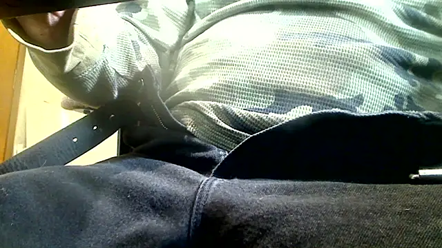 Snapshot of markluvskitty chatting on 09-22-25, 01:13 markluvskitty online show from 09-22-25, 01:13