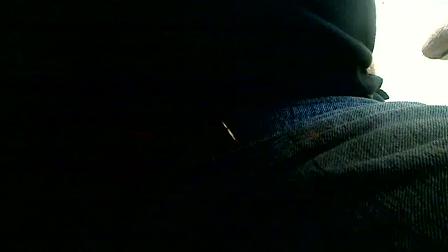 Snapshot of markluvskitty chatting on 10-06-25, 12:24 markluvskitty online show from 10-06-25, 12:24