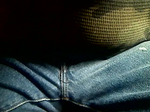 Snapshot of markluvskitty chatting on 02-19-26, 02:24 markluvskitty online show from 02-19-26, 02:24