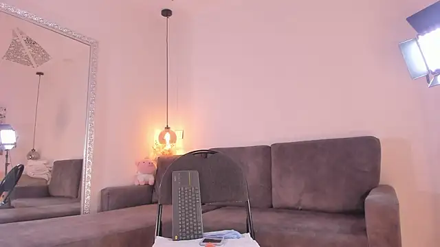 Isabella francoo online show from 09-11-25, 12:27