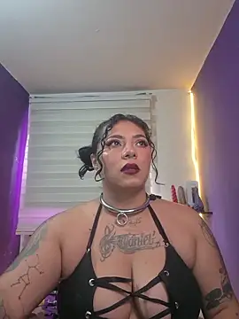 Snapshot of Alexa_Slavehot777 chatting on 11-24-25, 08:19 Alexa Slavehot777 online show from 11-24-25, 08:19