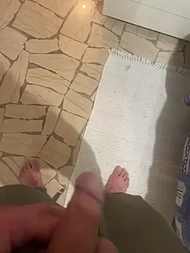 Edosxxl online show from 04-21-26, 09:17